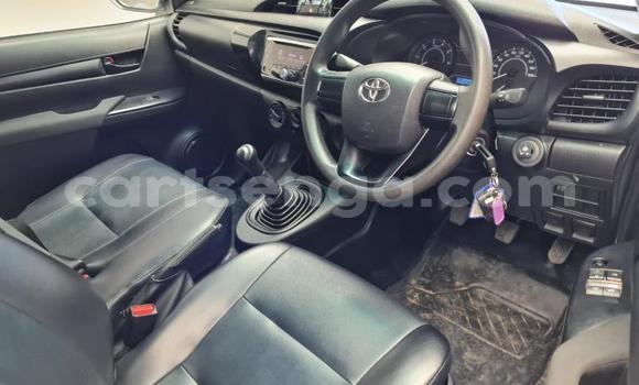 Buy Used Toyota Hilux White Car in Ezulwini in Hhohho Buy Used Toyota Hilux White Car in Ezulwini in Hhohho