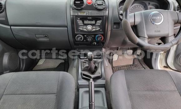 Nunua Ilio tumika Isuzu KB White Gari ndani ya Ezulwini nchini Hhohho Nunua Ilio tumika Isuzu KB White Gari ndani ya Ezulwini nchini Hhohho