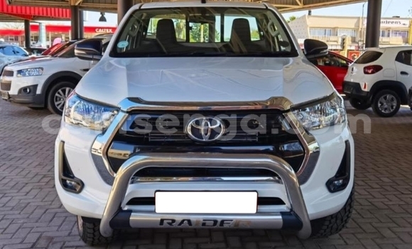 Nunua Ilio tumika Toyota Hilux White Gari ndani ya Siteki nchini Wilaya ya Lubombo Nunua Ilio tumika Toyota Hilux White Gari ndani ya Siteki nchini Wilaya ya Lubombo