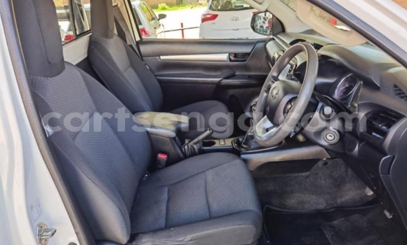 Acheter Occasion Voiture Toyota Hilux Blanc à Siteki, Lubombo District Acheter Occasion Voiture Toyota Hilux Blanc à Siteki, Lubombo District