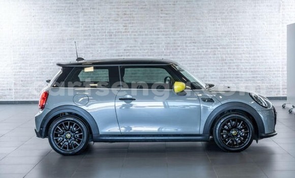 Buy Used Mini Cooper S clubman Other Car in Mbabane in Manzini Buy Used Mini Cooper S clubman Other Car in Mbabane in Manzini