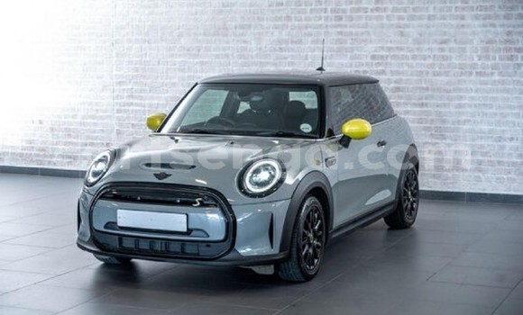 Buy Used Mini Cooper S clubman Other Car in Mbabane in Manzini Buy Used Mini Cooper S clubman Other Car in Mbabane in Manzini