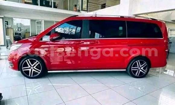 Buy Used Mercedes‒Benz V-klasse Red Car in Mbabane in Manzini Buy Used Mercedes‒Benz V-klasse Red Car in Mbabane in Manzini