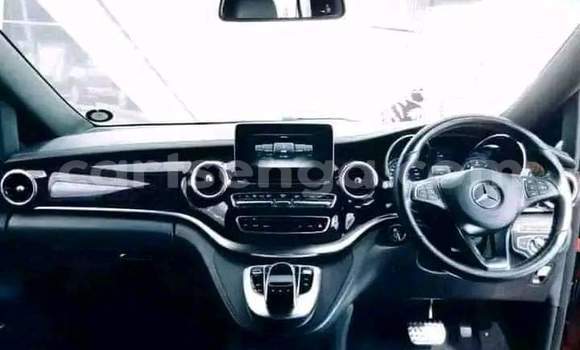 Buy Used Mercedes‒Benz V-klasse Red Car in Mbabane in Manzini Buy Used Mercedes‒Benz V-klasse Red Car in Mbabane in Manzini