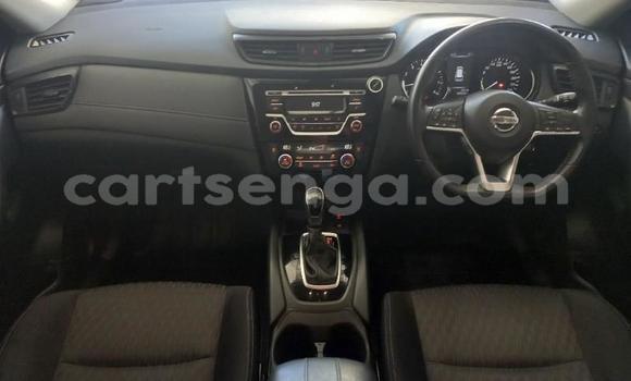 Nunua Ilio tumika Nissan X–Trail White Gari ndani ya Mbabane nchini Manzini Nunua Ilio tumika Nissan X–Trail White Gari ndani ya Mbabane nchini Manzini