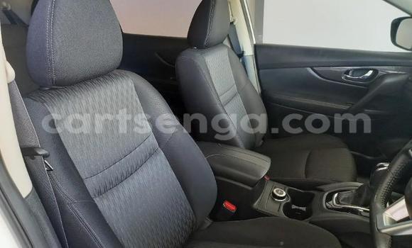 Nunua Ilio tumika Nissan X–Trail White Gari ndani ya Mbabane nchini Manzini Nunua Ilio tumika Nissan X–Trail White Gari ndani ya Mbabane nchini Manzini