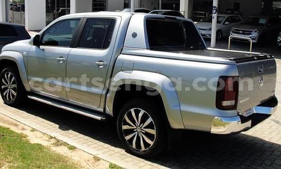 Buy Used Volkswagen Amarok White Car in Mbabane in Manzini Buy Used Volkswagen Amarok White Car in Mbabane in Manzini