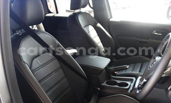 Buy Used Volkswagen Amarok White Car in Mbabane in Manzini Buy Used Volkswagen Amarok White Car in Mbabane in Manzini