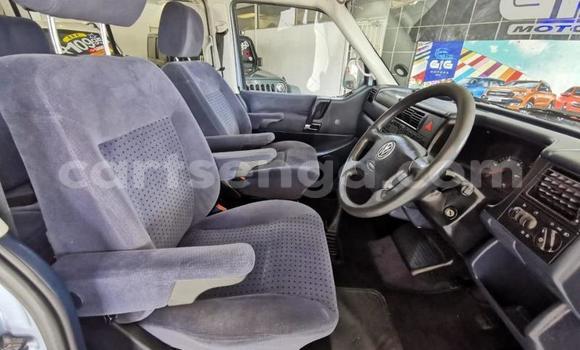Buy Used Volkswagen Caravelle Blue Car in Mbabane in Manzini Buy Used Volkswagen Caravelle Blue Car in Mbabane in Manzini