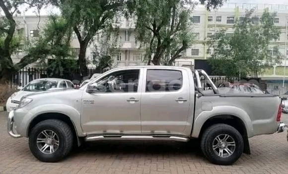 Buy Used Toyota Hilux Brown Car in Mbabane in Manzini Buy Used Toyota Hilux Brown Car in Mbabane in Manzini