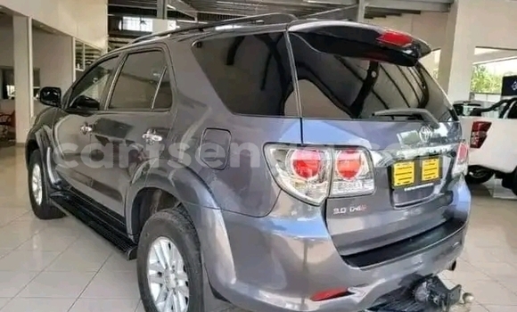 Buy Used Toyota Fortuner Silver Car in Mbabane in Manzini Buy Used Toyota Fortuner Silver Car in Mbabane in Manzini