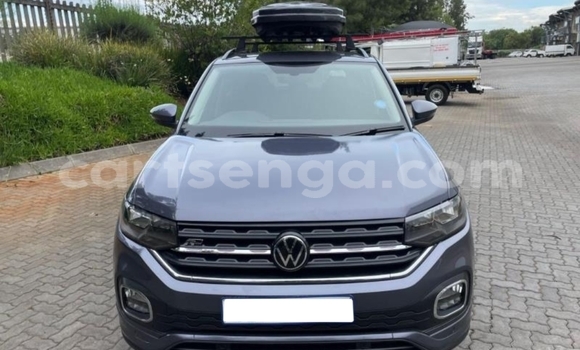 Nunua Ilio tumika Volkswagen T-Roc Silver Gari ndani ya Big Bend nchini Lubombo Nunua Ilio tumika Volkswagen T-Roc Silver Gari ndani ya Big Bend nchini Lubombo