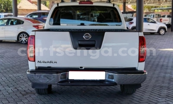 Nunua Ilio tumika Nissan Navara White Gari ndani ya Tabankulu nchini Wilaya ya Lubombo Nunua Ilio tumika Nissan Navara White Gari ndani ya Tabankulu nchini Wilaya ya Lubombo