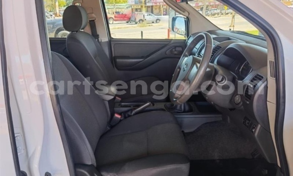 Nunua Ilio tumika Nissan Navara White Gari ndani ya Tabankulu nchini Wilaya ya Lubombo Nunua Ilio tumika Nissan Navara White Gari ndani ya Tabankulu nchini Wilaya ya Lubombo