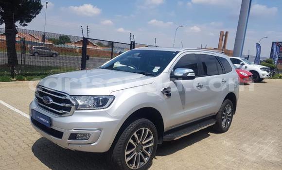 Acheter Occasion Voiture Ford Everest Gris à Ezulwini, Hhohho Acheter Occasion Voiture Ford Everest Gris à Ezulwini, Hhohho