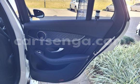 Acheter Occasion Voiture Mercedes-Benz GLC 250D Blanc à Mbabane, Manzini Acheter Occasion Voiture Mercedes-Benz GLC 250D Blanc à Mbabane, Manzini