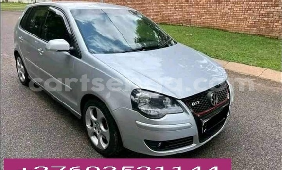 Nunua Ilio tumika Volkswagen Polo Silver Gari ndani ya Mbabane nchini Manzini
