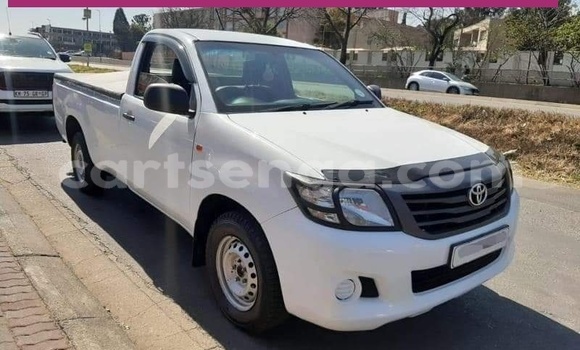 Acheter Occasion Voiture Toyota Hilux Blanc à Mbabane, Manzini Acheter Occasion Voiture Toyota Hilux Blanc à Mbabane, Manzini