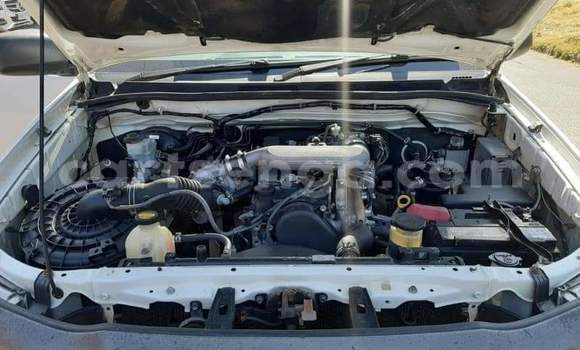 Buy Used Toyota Hilux White Car in Mbabane in Manzini Buy Used Toyota Hilux White Car in Mbabane in Manzini