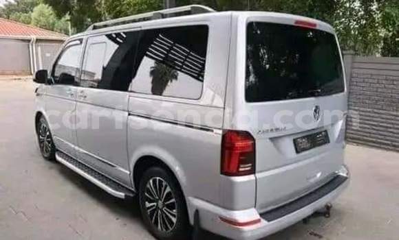 Buy Used Volkswagen Caravelle Silver Car in Mbabane in Manzini Buy Used Volkswagen Caravelle Silver Car in Mbabane in Manzini