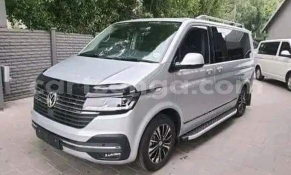 Buy Used Volkswagen Caravelle Silver Car in Mbabane in Manzini Buy Used Volkswagen Caravelle Silver Car in Mbabane in Manzini