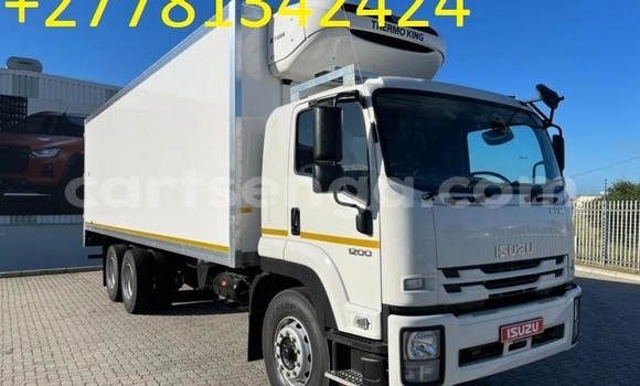 Nunua Ilio tumika Isuzu FTR 850 White Lori ndani ya Mbabane nchini Manzini