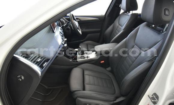 Nunua Ilio tumika BMW X4 White Gari ndani ya Mbabane nchini Manzini Nunua Ilio tumika BMW X4 White Gari ndani ya Mbabane nchini Manzini