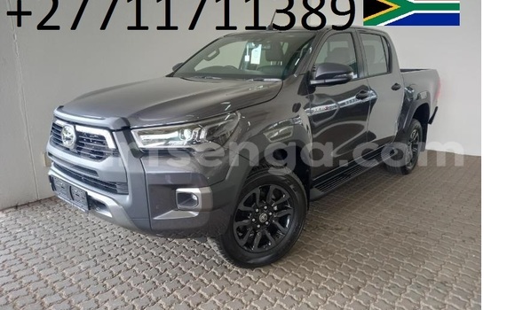 Nunua Ilio tumika Toyota Hilux White Gari ndani ya Mbabane nchini Manzini Nunua Ilio tumika Toyota Hilux White Gari ndani ya Mbabane nchini Manzini