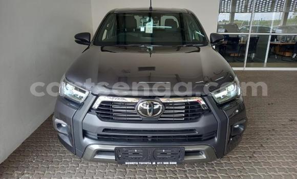 Nunua Ilio tumika Toyota Hilux White Gari ndani ya Mbabane nchini Manzini Nunua Ilio tumika Toyota Hilux White Gari ndani ya Mbabane nchini Manzini