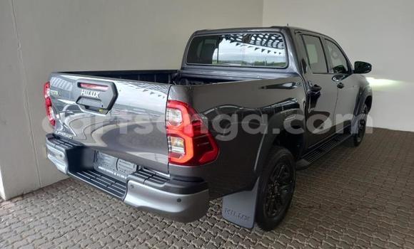 Nunua Ilio tumika Toyota Hilux White Gari ndani ya Mbabane nchini Manzini Nunua Ilio tumika Toyota Hilux White Gari ndani ya Mbabane nchini Manzini