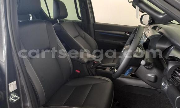 Nunua Ilio tumika Toyota Hilux White Gari ndani ya Mbabane nchini Manzini Nunua Ilio tumika Toyota Hilux White Gari ndani ya Mbabane nchini Manzini