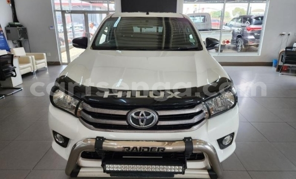 Acheter Occasion Voiture Toyota Hilux Blanc à Big Bend, Lubombo District Acheter Occasion Voiture Toyota Hilux Blanc à Big Bend, Lubombo District