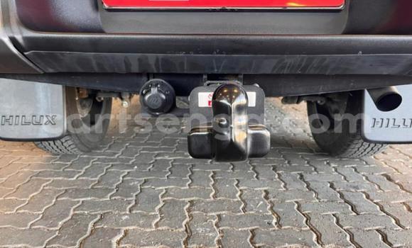 Buy Used Toyota Hilux Blue Car in Ezulwini in Hhohho Buy Used Toyota Hilux Blue Car in Ezulwini in Hhohho