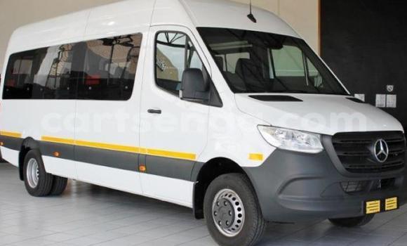 Nunua Ilio tumika Mercedes‒Benz Viano White Gari ndani ya Mbabane nchini Manzini Nunua Ilio tumika Mercedes‒Benz Viano White Gari ndani ya Mbabane nchini Manzini