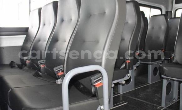 Nunua Ilio tumika Mercedes‒Benz Viano White Gari ndani ya Mbabane nchini Manzini Nunua Ilio tumika Mercedes‒Benz Viano White Gari ndani ya Mbabane nchini Manzini