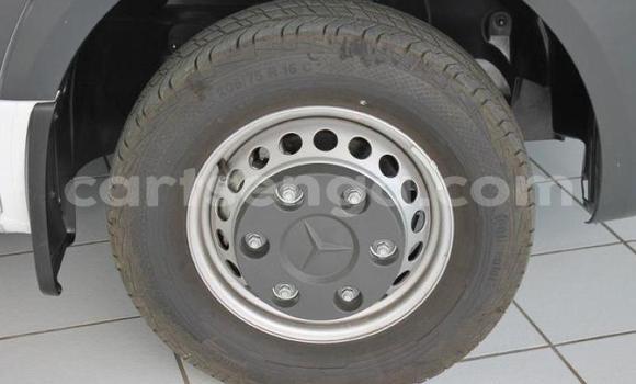 Nunua Ilio tumika Mercedes‒Benz Viano White Gari ndani ya Mbabane nchini Manzini Nunua Ilio tumika Mercedes‒Benz Viano White Gari ndani ya Mbabane nchini Manzini