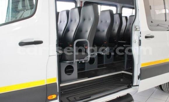 Nunua Ilio tumika Mercedes‒Benz Viano White Gari ndani ya Mbabane nchini Manzini Nunua Ilio tumika Mercedes‒Benz Viano White Gari ndani ya Mbabane nchini Manzini