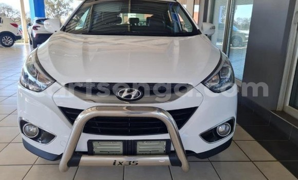 Buy Used Hyundai ix35 White Car in Mbabane in Manzini