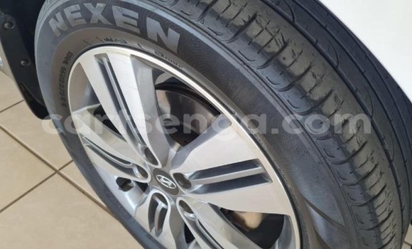 Buy Used Hyundai ix35 White Car in Mbabane in Manzini Buy Used Hyundai ix35 White Car in Mbabane in Manzini