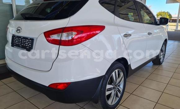 Buy Used Hyundai ix35 White Car in Mbabane in Manzini Buy Used Hyundai ix35 White Car in Mbabane in Manzini