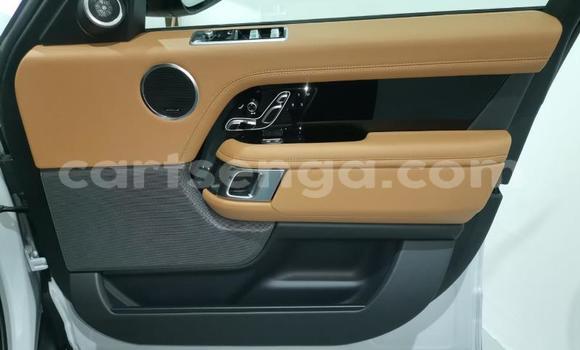 Buy Used Land Rover Range Rover White Car in Ezulwini in Hhohho Buy Used Land Rover Range Rover White Car in Ezulwini in Hhohho