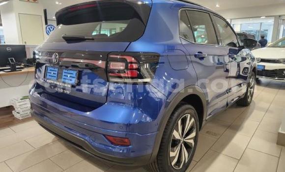 Buy Used Volkswagen T-Roc Blue Car in Mbabane in Manzini Buy Used Volkswagen T-Roc Blue Car in Mbabane in Manzini