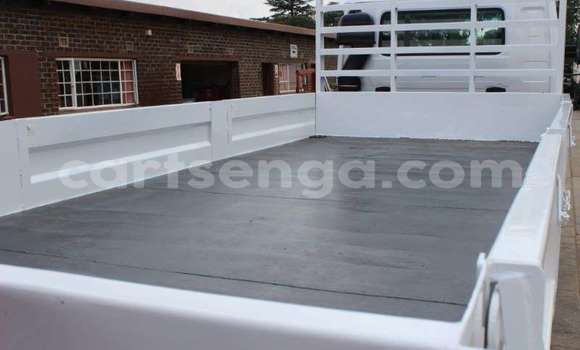 Buy Used Nissan UD White Truck in Mbabane in Manzini Buy Used Nissan UD White Truck in Mbabane in Manzini