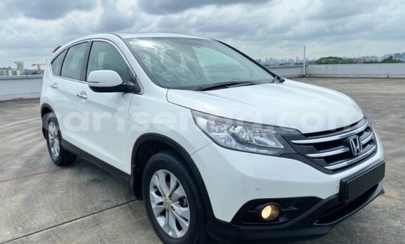 Buy Used Honda CR–V White Car in Pigg's Peak in Hhohho Buy Used Honda CR–V White Car in Pigg's Peak in Hhohho