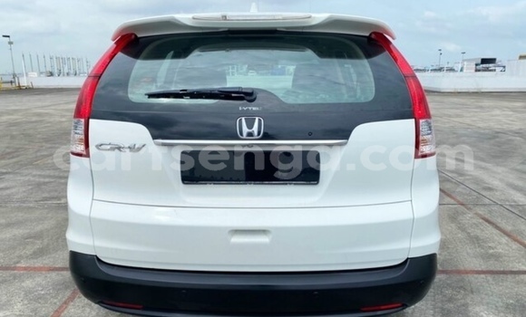Buy Used Honda CR–V White Car in Pigg's Peak in Hhohho Buy Used Honda CR–V White Car in Pigg's Peak in Hhohho
