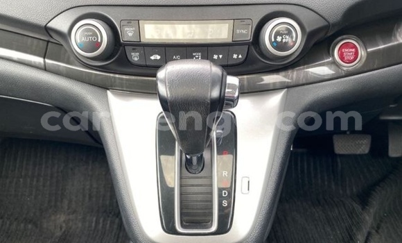 Buy Used Honda CR–V White Car in Pigg's Peak in Hhohho Buy Used Honda CR–V White Car in Pigg's Peak in Hhohho