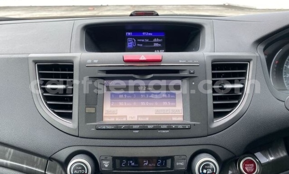 Buy Used Honda CR–V White Car in Pigg's Peak in Hhohho Buy Used Honda CR–V White Car in Pigg's Peak in Hhohho