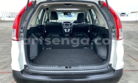 Buy Used Honda CR–V White Car in Pigg's Peak in Hhohho Buy Used Honda CR–V White Car in Pigg's Peak in Hhohho