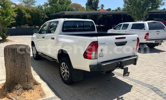 Buy Used Toyota Hilux White Car in Big Bend in Lubombo Buy Used Toyota Hilux White Car in Big Bend in Lubombo