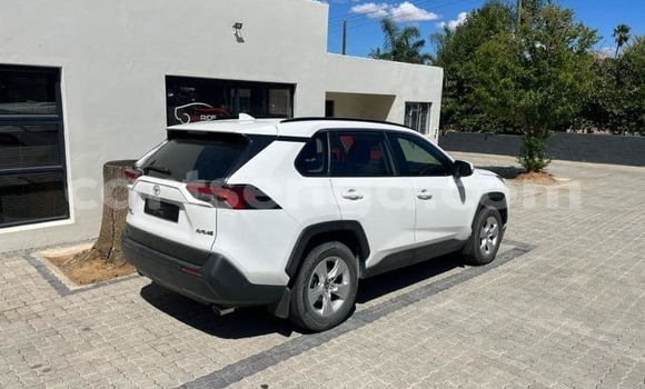 Buy Used Toyota RAV4 White Car in Big Bend in Lubombo District Buy Used Toyota RAV4 White Car in Big Bend in Lubombo District